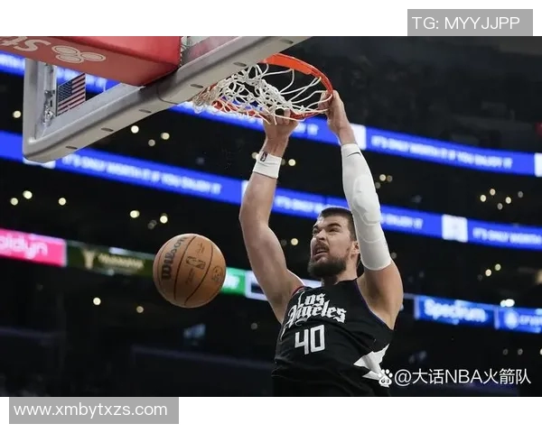 快船虽败犹荣!祖巴茨内线防守回暖,巴图姆火力全开,团队韧性初显